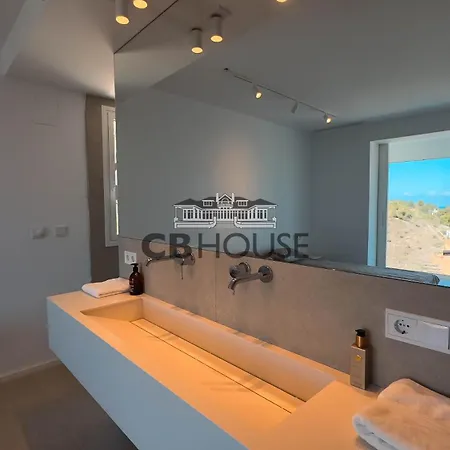 Villa Zafiro 12 Pax, Pool, Sea Views, Rooftop